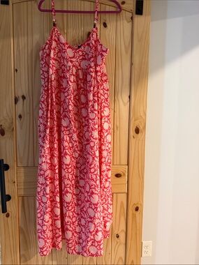NWT Old Navy Choral and White Floral Maxi Dress